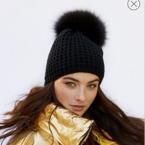 Kyi Kyi Pom Pom Beanie